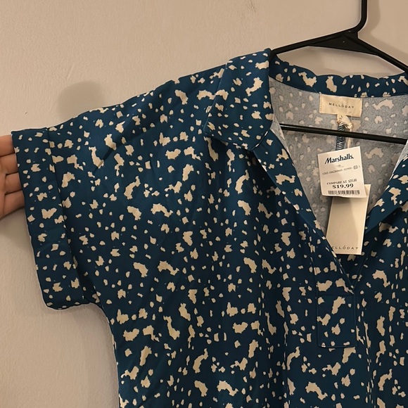 Wilfred Blue Blouse with Cuffed Sleeves and Notched Collar - Picture 3 of 3